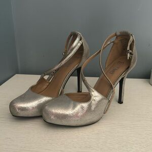 Used women shoe